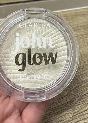 Хайлайтер catrice glow lover