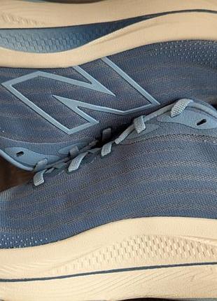 Кросівки жіночі new balance - price walker elite. оригінал.2 фото