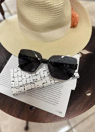 Окуляри чорні d