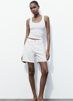 Білі джинсові шорти бермуди zara на середній посадці