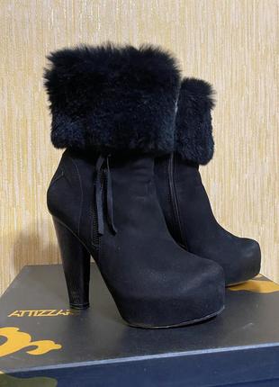 Замшевые сапоги