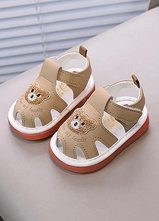 Босоніжки для діток