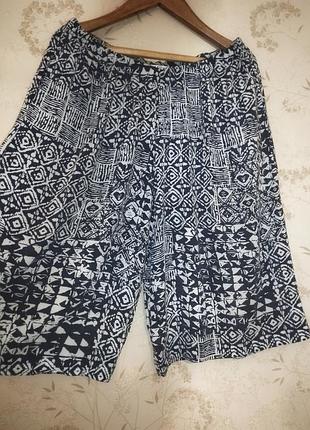 Чудові юбка-шорти