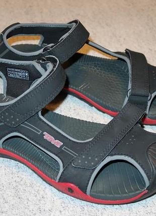 Босоніжки teva оригінал — 34 розмір