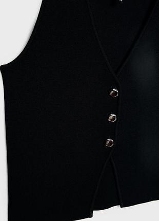 Трикотажний топ з ґудзиками