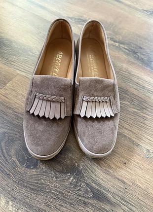 Роскішні шкіряні туфлі португалія