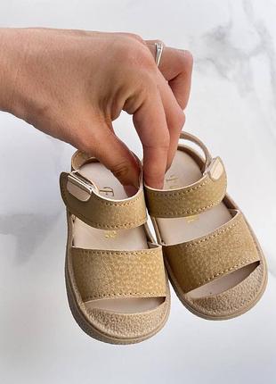 Босоніжки для дітей 6