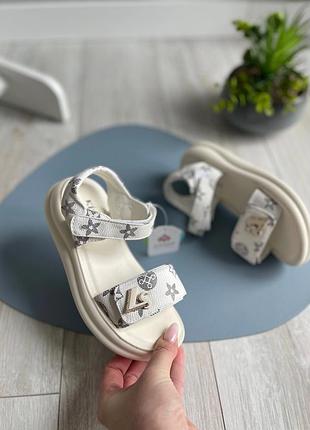 Босоножки для девочки 4