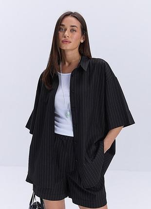 Чорная рубашка oversize