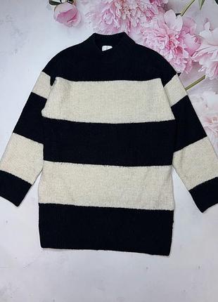 Платье вязаное