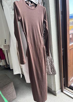 Сукня в рубчик