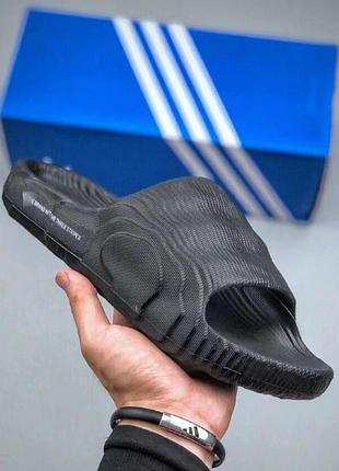 Тапки adidas adilette