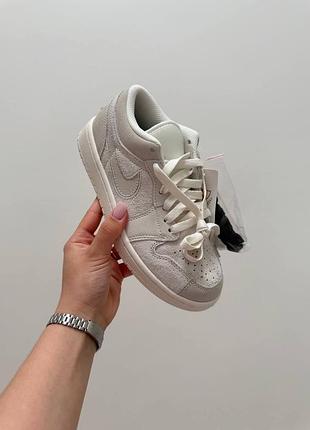 Кроссовки nike
