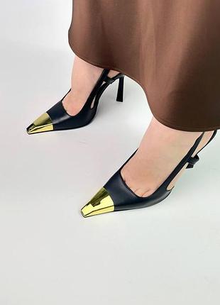 Туфлі з золотим носком в стилі saint laurent