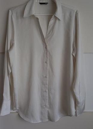 Женская блуза молочного цвета