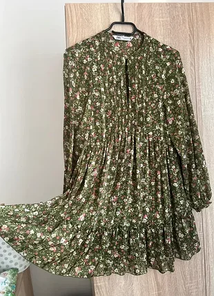 Платье в цветочный принт zara