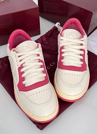 Жіночи  кросівки