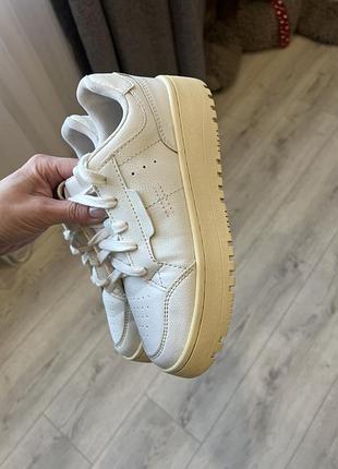 Кросівки zara