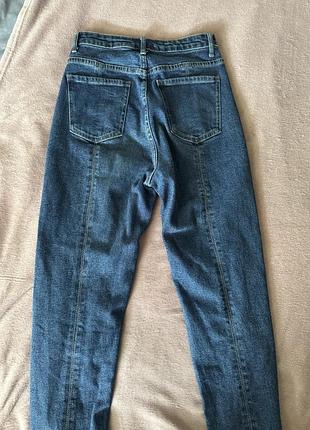 Джинси, з темного матеріалу. розмір - s.