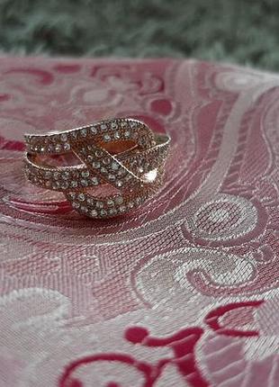 Кольцо женское