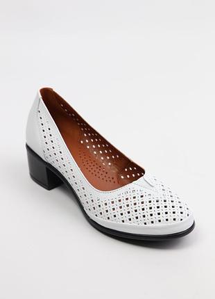 Туфлі жіночі на підборах натуральна шкіра з перфорацією