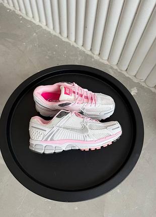 Жіночи кросівки