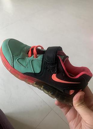 Кросівки nike для дівчинки