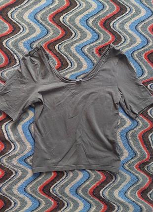 Топ, укорочена футболка