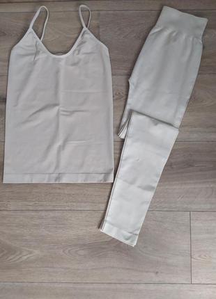 Ідеальний твій комплект безшовний майка і лосини безшовні лосини з мікрофібри