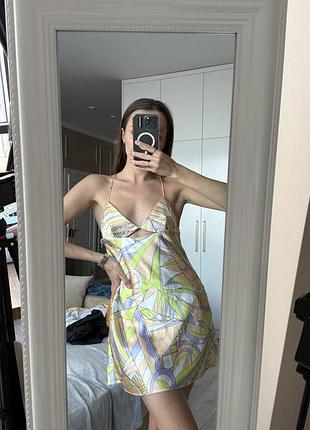 Короткое сатиновое платье zara