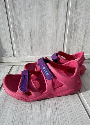 Босоніжки crocs.28