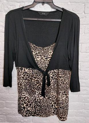 Фирменная футболка