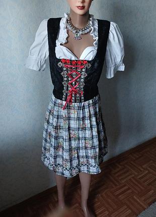 Сарафан- сукня, баварська дірндль, австрійський октоберфест.