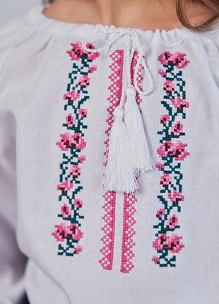 Вышиванка детская одежда вышитая блузка вышиванная рубашка для девочки в школу на первом с...