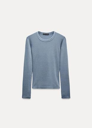 Блакитний лонг лонгслів з вареним вивареним ефектом zara / голубой лонгслив вареный эффект