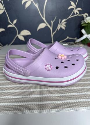 ⚜️♥️crocs , класні дуже милі шльопки , в ідеальному станиіі