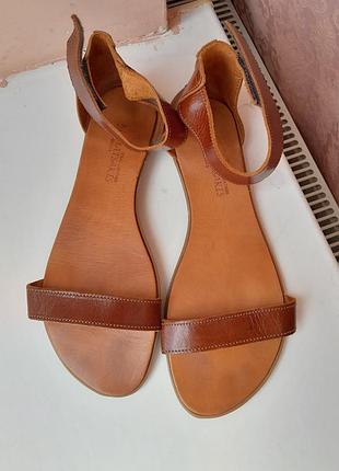 Сандалии 40р кожа