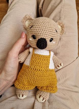 Коала в комбезе