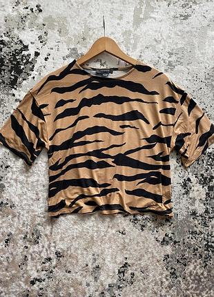 Футболка в принт