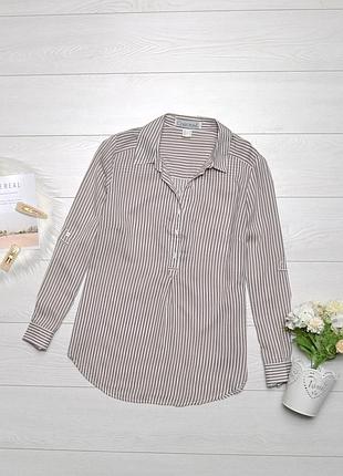 Чудова рубашка в полоску.