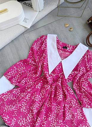 Жіноча малинова квіткова легка коротка сукня