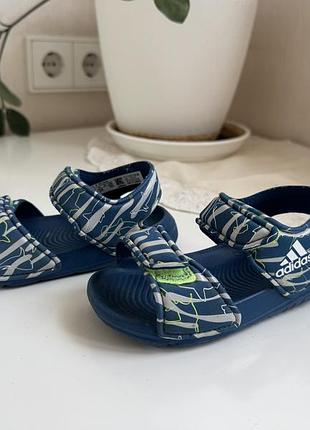 Сандалі adidas