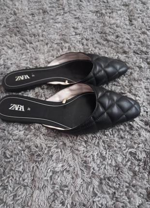 Мюлі zara..