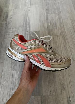 Кросівки тонізуючі reebok easytone
