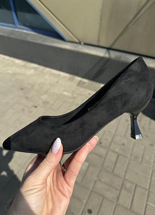 Туфлі жіночі / туфлі на каблуку