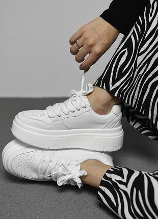 !новинка! жіночі кросівки на високій платформі/ шкіряні кеди білі/ женские кеды на высокой подошве кожаные