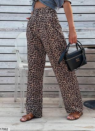 Брюки-палаццо