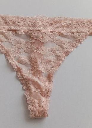 Нюдові мереживні трусики