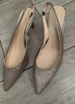 Слінгбеки zara