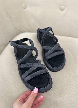 Босоніжки сандалі натуральний замш темно сірі з переплетенням